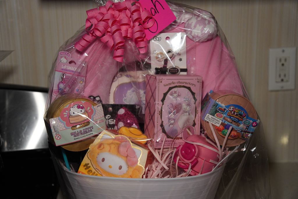 Hello Kitty Basket